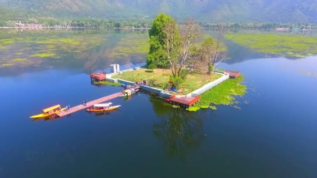 Srinagar Char Chinar_2